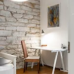 Elegant 2-bedroom In Kadriorg *