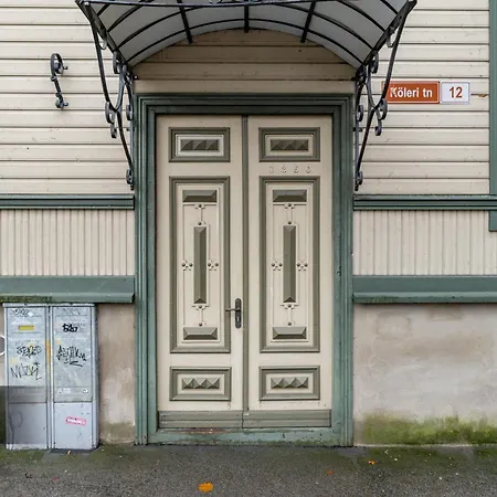 アパート Elegant 2-bedroom In Kadriorg