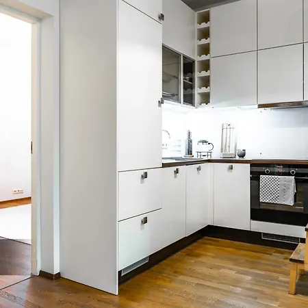 Elegant 2-bedroom In Kadriorg * 탈린
